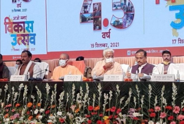 मुख्यमंत्री आदित्यनाथ ने दिया रिपोर्ट कार्ड, बोले - 350 से ज्यादा सीटें जीतकर फिर सत्ता में आएंगे
