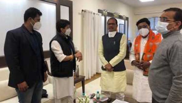 कमलनाथ को बड़ा झटका, करीबी समर्थक अजय चौरे भाजपा में शामिल