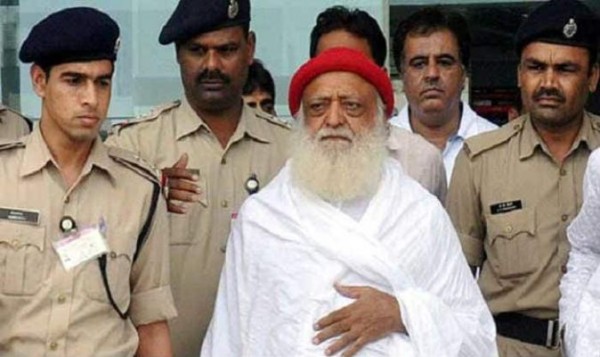 आसाराम की सजा पर रोक की याचिका खारिज, सुप्रीम कोर्ट ने कहा- जेल में ही इलाज कराएं