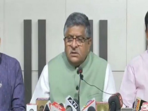 रविशंकर प्रसाद ने उद्धव सरकार पर साधा निशाना, पूछा- किसके दबाव में की थी सचिन वाजे की नियुक्ति?