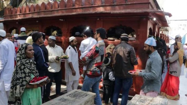 निजामुद्दीन से निकाले गये 200 कोरोना वायरस संदिग्ध