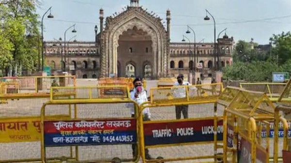 55 घंटे के लिए यूपी लॉक, खुले रहेंगे धार्मिक स्थल, जरूरी सेवाओं पर भी रोक नहीं
