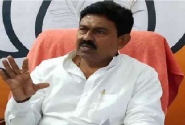 अजय मिश्रा टोनी बोले- मेरा बेटा निर्दोष, कल पुलिस के सामने हाजिर होकर देगा निर्दोष होने का सबूत