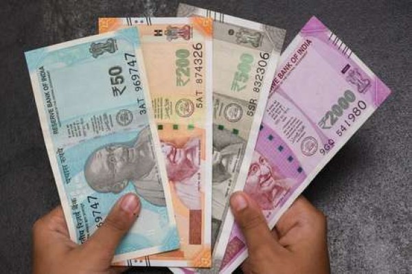 कोरोना का कहर! आपके खाते में पैसे भेजेगी सरकार, शुरू हो सकती है ये स्कीम