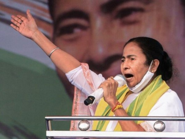ममता बनर्जी ने BJP को बताया चंबल का डकैत, कहा- इनसे बड़ा कोई चोर नहीं