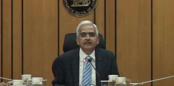RBI गवर्नर शक्तिकांत दास की चेतावनी, नहीं संभले हालात तो कोरोना ला सकता है भयंकर मंदी