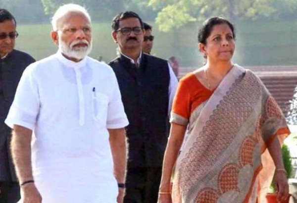आर्थिक पैकेज के लिए 3 दिन तक वित्त मंत्री की प्रेस कॉन्फ्रेंस! 