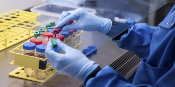 एंटीबॉडी कॉकटेल से होगा कोरोना मरीजों का इलाज, भारत सरकार ने दी मंजूरी