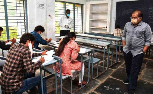 यूपीएससी अंतिम प्रयास : सुप्रीम कोर्ट ने फैसला सुरक्षित रखा