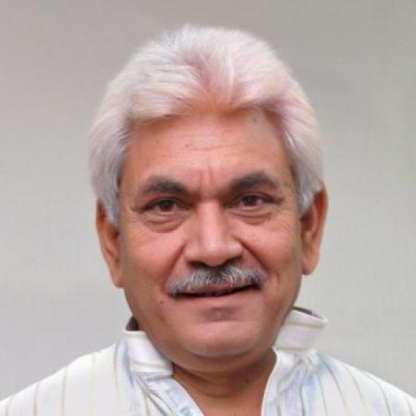 आतंकियों और उनके समर्थकों पर कोई दया नहीं : मनोज सिन्हा