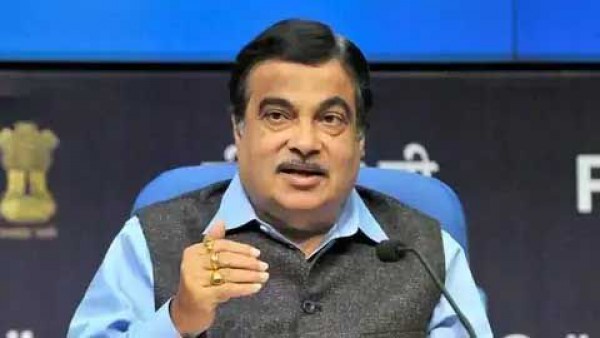 नितिन गडकरी का बड़ा बयान, कहा- सरकारी विभागों में हो इलेक्ट्रिक वाहनों का इस्तेमाल