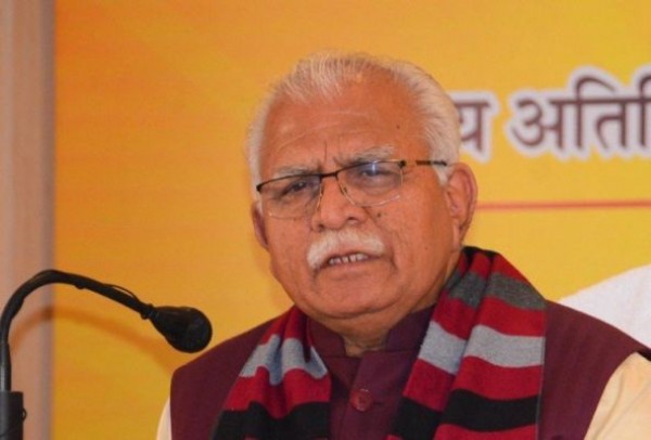 हरियाणा : मनोहर के विवादित बयान पर बवाल, आक्रामक हुआ विपक्ष, बैकफुट पर सरकार