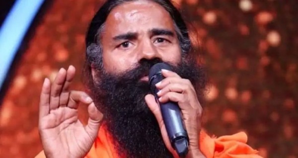स्वामी रामदेव से अभद्रता के आरोप में दो डॉक्टरों के खिलाफ कनखल थाने में केस दर्ज