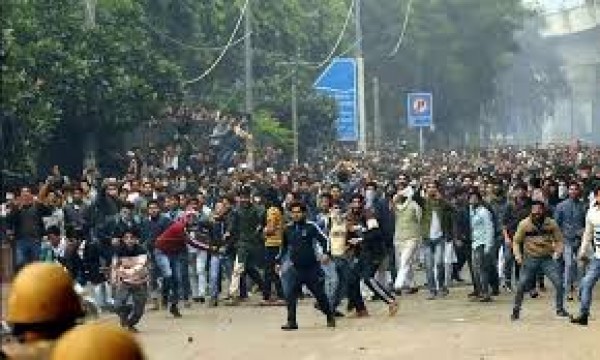 रविशंकर प्रसाद ने पूछा- आखिर कांग्रेस शासित राज्यों में क्यों नहीं हो रहे CAA पर दंगे