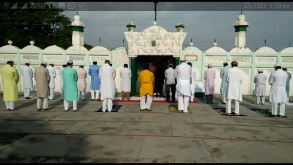 कोरोना के साये में ईद की नमाज,मुसलमान हुकूमत की गाइडलाइंस का पालन कर रहा:शहर ईमाम