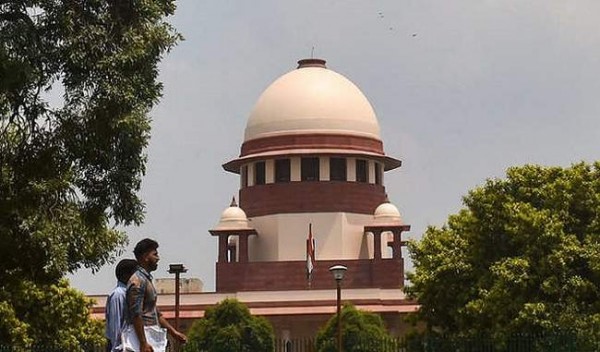 J&K मामले में SC ने का आदेश, एक हफ्ते के भीतर सभी पाबंदियों की समीक्षा करे सरकार